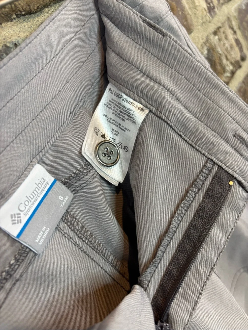 Columbia Womens Light Gray Cropped Cargo Pants Size 8